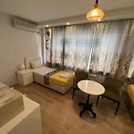 Rodin Hostel *
